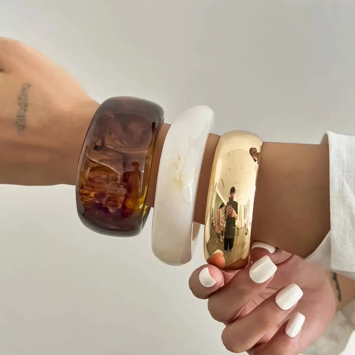 Salircon 3 Style Trendy Exaggerated Resin Wide Bangle Women HipHop Gold Color Geometric Heavy Metal Bangles Bracelet Men Jewelry 251219