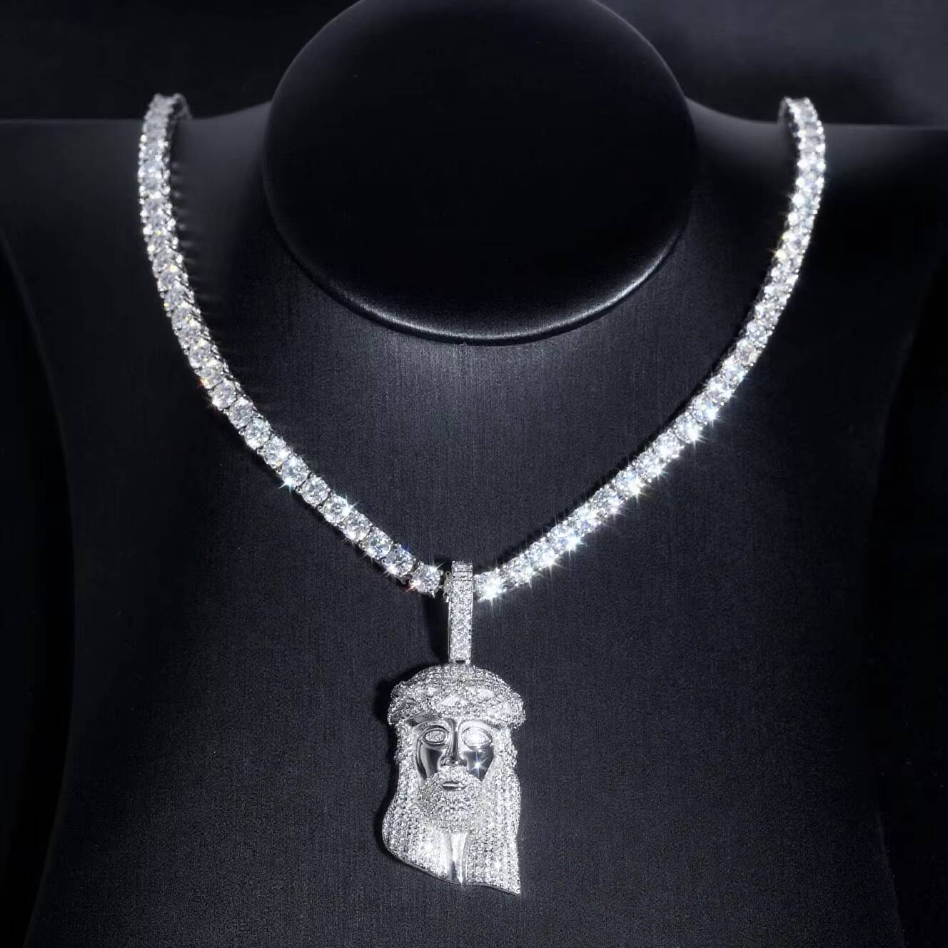 Custom Iced Out Vvs Moissanite 925 Silver Jesus Head Christian Religion Hip Hop Pendant 18k Gold Plated Fine Jewelry for Men