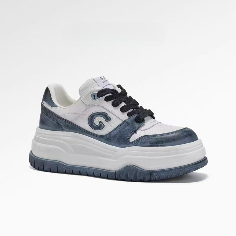 2025 Designer Fashion New Thick soled Sports Shoes for Women, Retro White Shoes