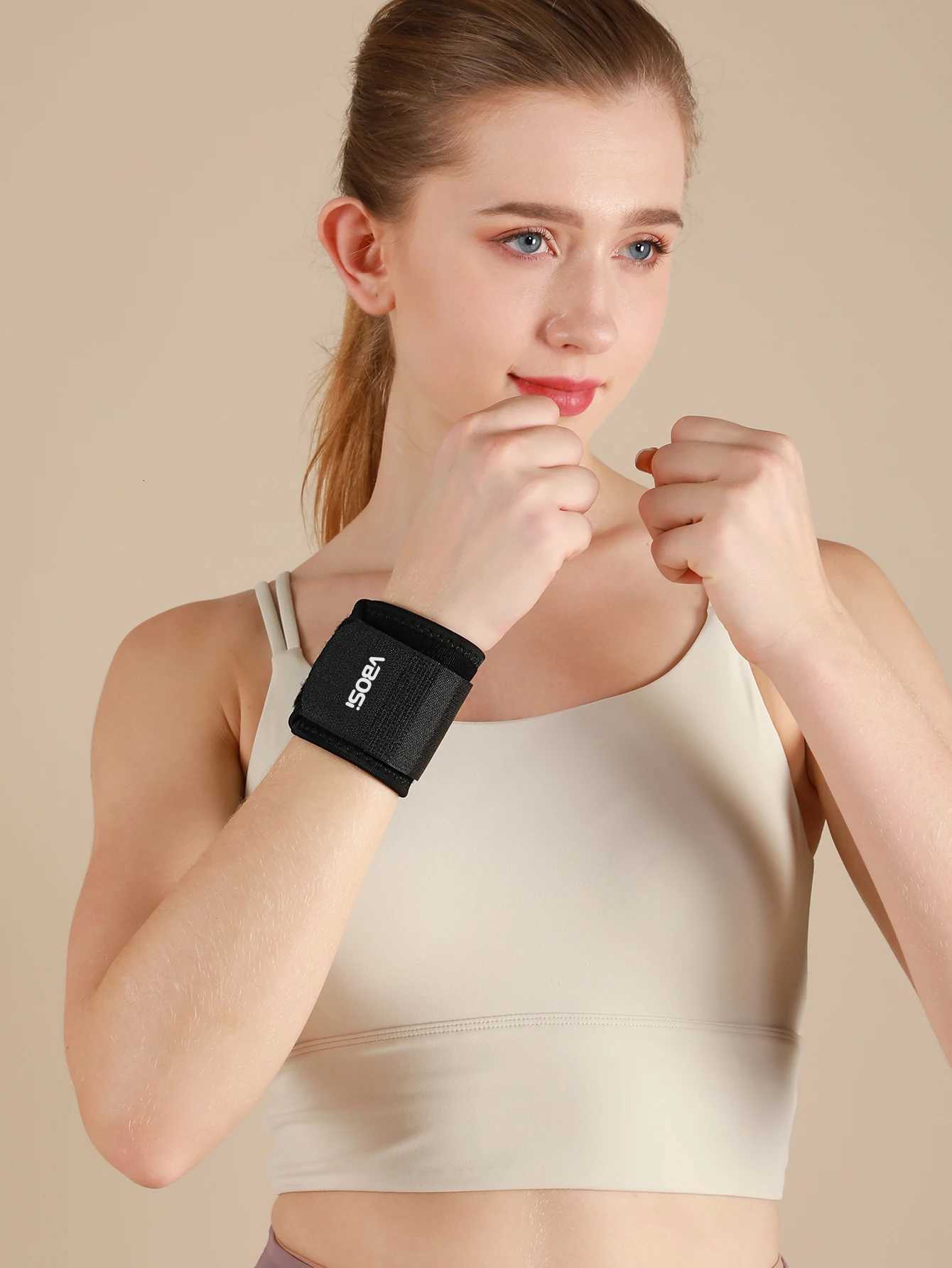 1 Piece Adjustable Lightweight Wrist Support for Weightlifting Squat Kettlebell M251226