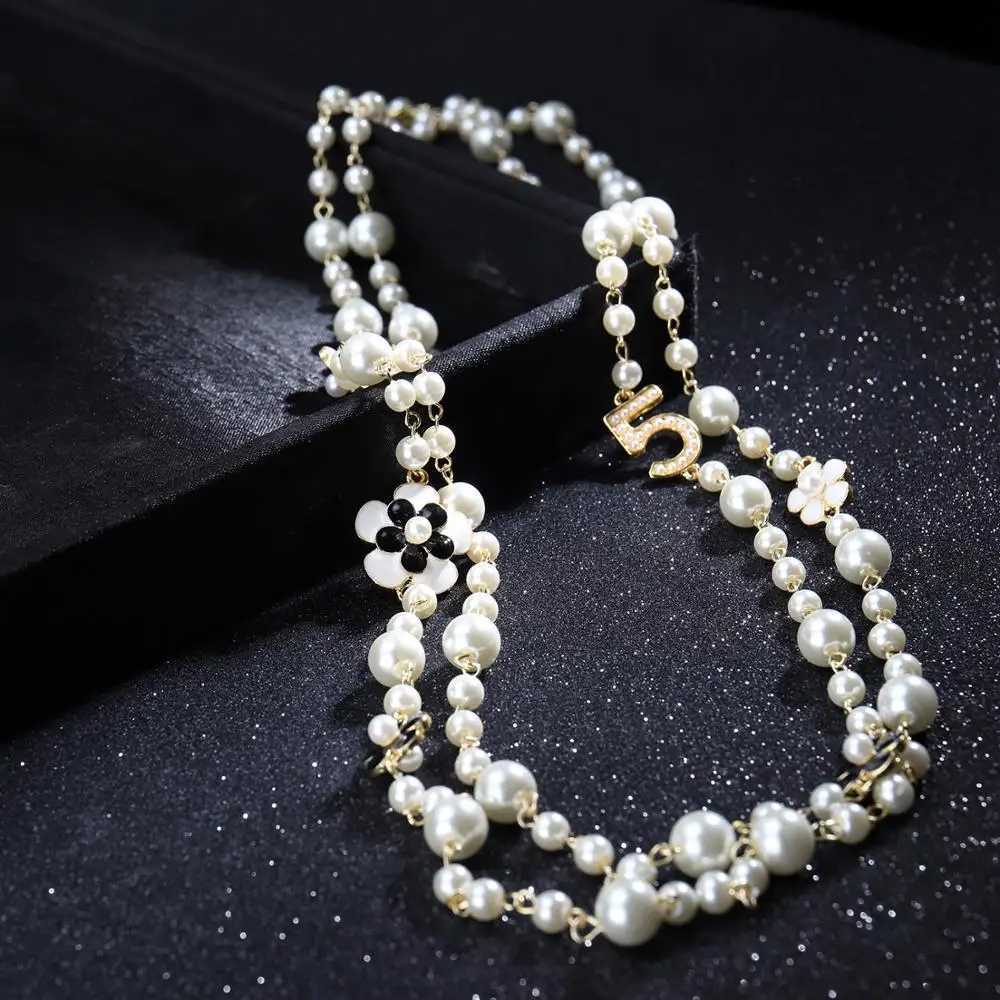 Luxury Long Simulated Pearl Necklace For Women No5 Double Layer Pendant Long CC Necklace Sweater Chain Party Camellia NacklaceXJ251226