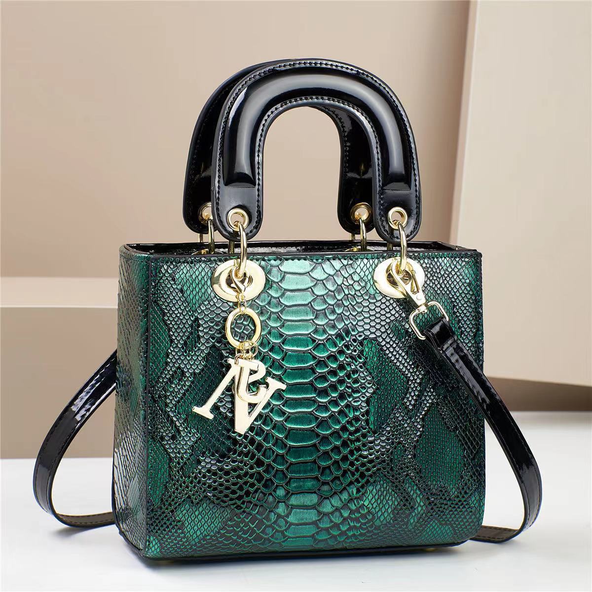 fashion bag Elegant Silk Braided Lady with Chain Strap - Versatile 2026 Designer Tote Crossbody Bag for Women