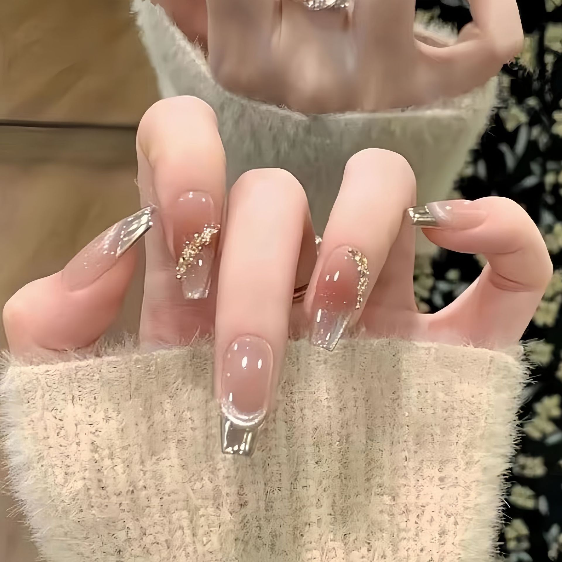 autumnthemed festive cat eye artificial fingernails with unique maillard finish