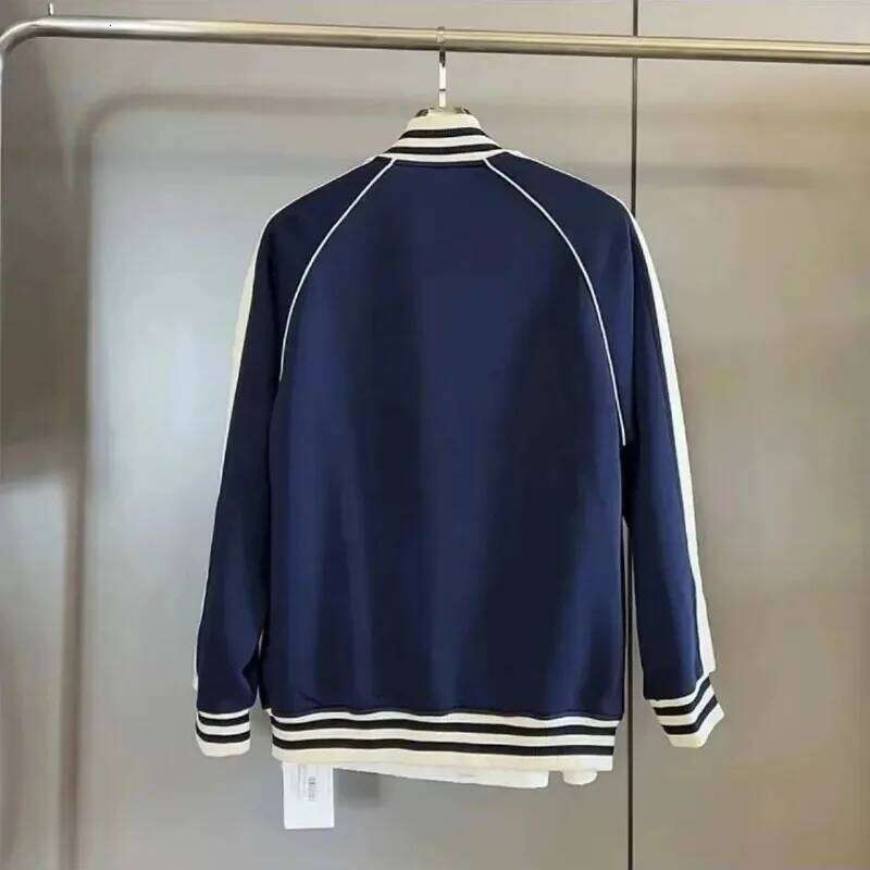 Spring And Autumn New Men's Fashionable Sports Color-Blocked Cardigan Stand Collar Casual Two-Piece Suit