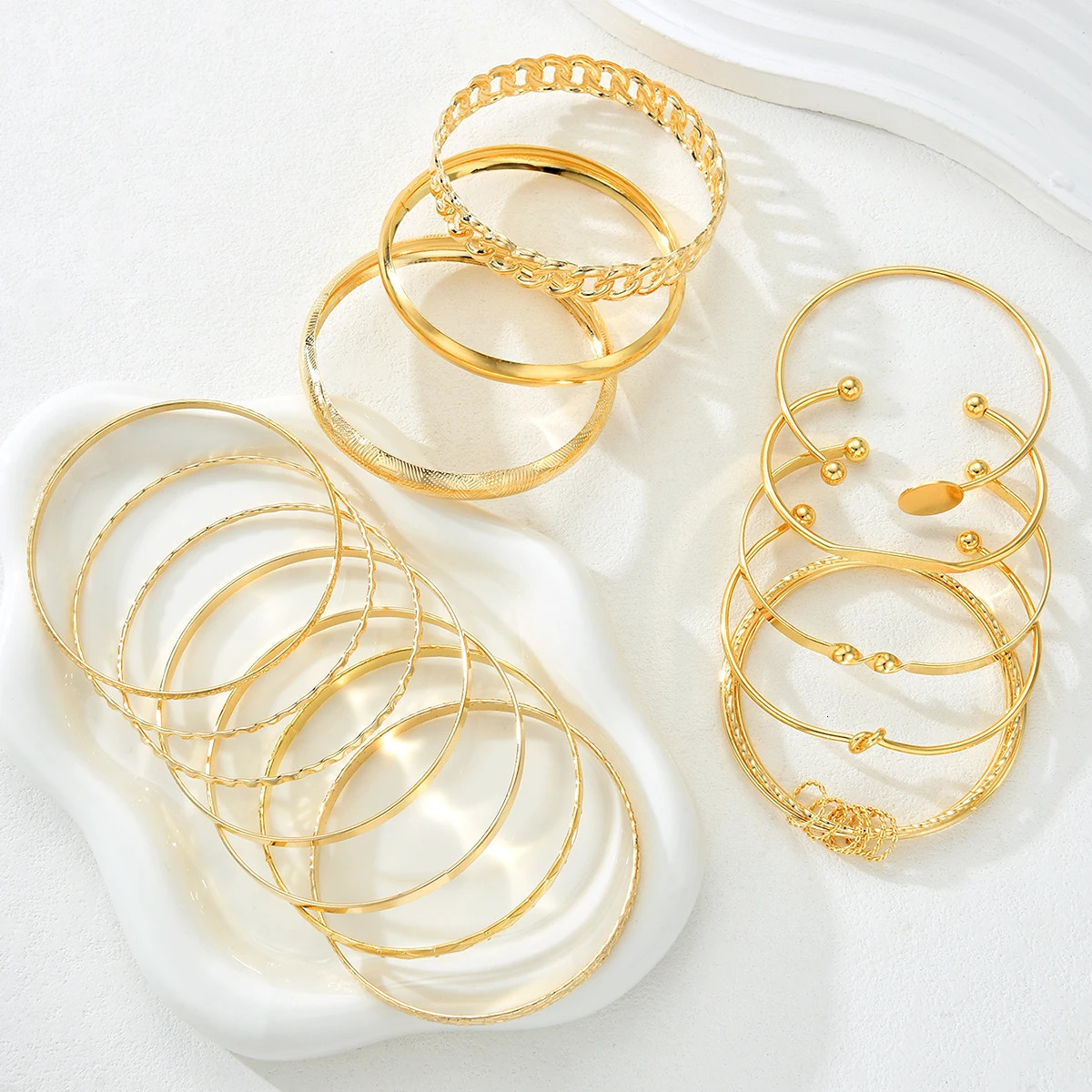15 Pcs Retro Gold Color Minimalist Bangle Set for Women Fashion Chic Geometric Knotted Bracelets Daily Party Jewelry Gifts 2026 251219