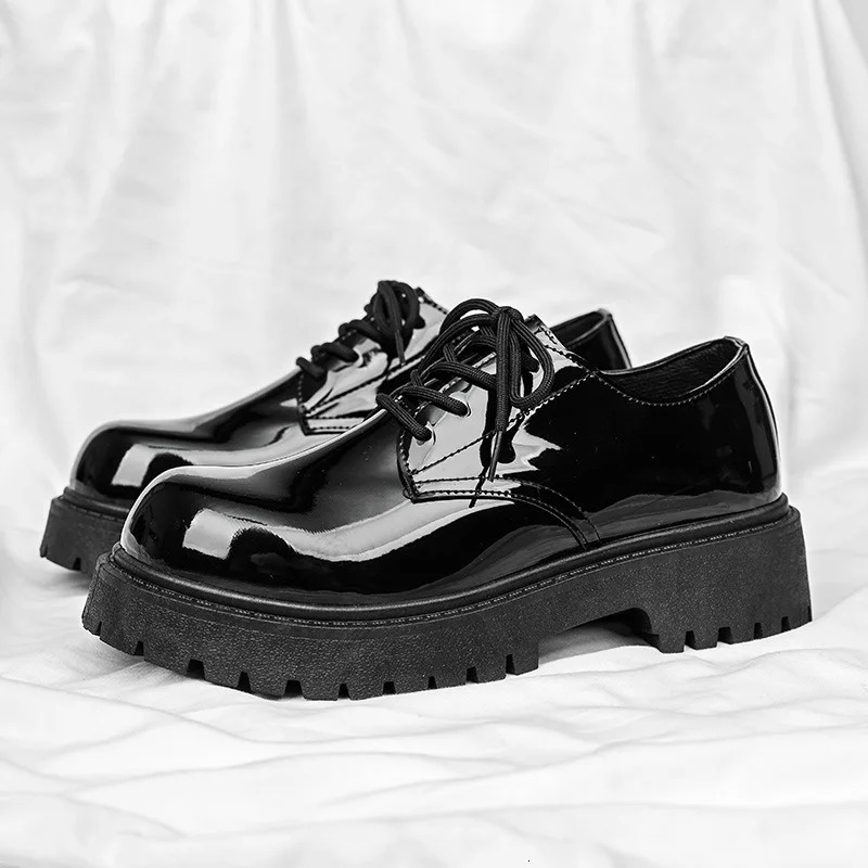 Mens British Style Leather Shoes Big Round Toe Anti-Slip Formal Casual Dress Shoes Comfortable Black Autumn Winter Fashion 251225