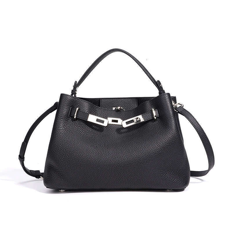 Luxury Shoulder Bags Totes Hobo Top Layer Cowhide Light Casual Large Capacity Women S Crossbody Bag Female Cross Border Genuine Leather High End Feel 