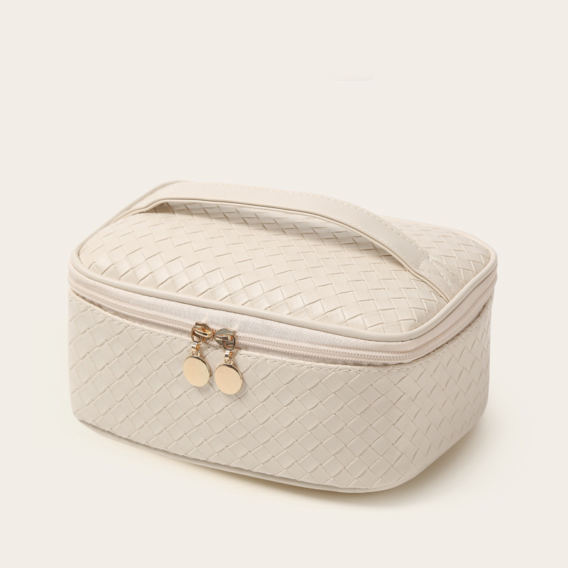 new Vintage light luxury large-capacity hand-held makeup bag for women portable travel skincare product partitioned waterproof toiletries storage bag