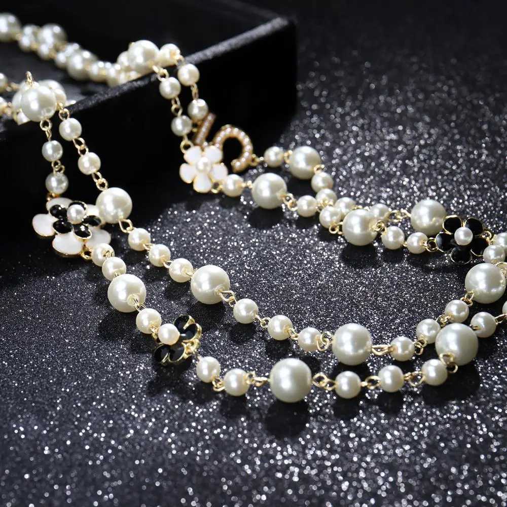 Luxury Long Simulated Pearl Necklace For Women No5 Double Layer Pendant Long CC Necklace Sweater Chain Party Camellia NacklaceXJ251226