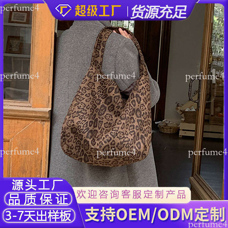 Autumn New Vintage Niche Simple Large Capacity Shoulder Bag Fashion Leopard Print Versatile Foreign Trade Handbag for Women