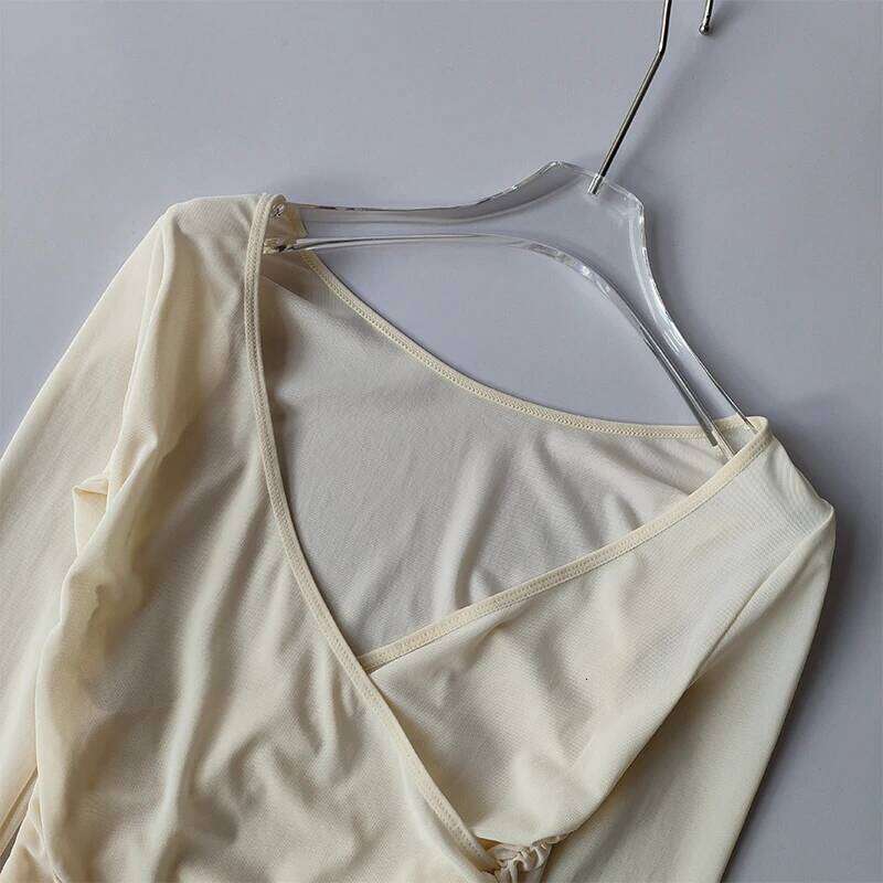 Sports T-shirt V-neck Mesh Breathable Prati Yoga Suit Cross Cover Long Sleeved Shirts Running Training Fitness Top Clothing 25T1226