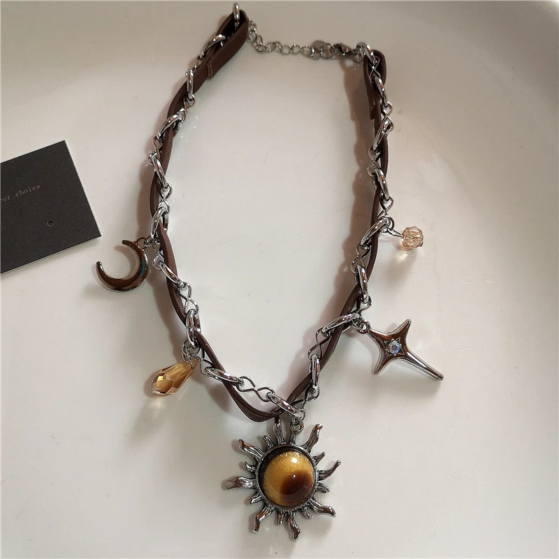 Vintage Leather Brown Stone Sun Pendant Beaded Choker Clavicle Chain Necklace For Women Unique Y2K Personalized Grunge Jewelry 251219