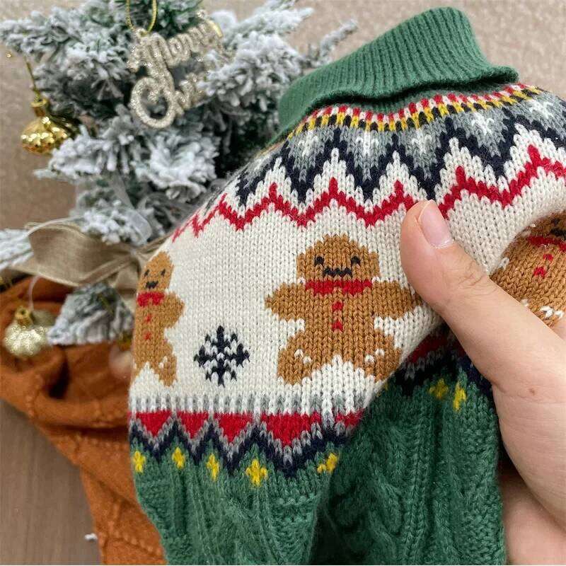 Christmas Dog Sweater with Reindeer Pattern, Red Green High Neck Pullover for Dogs Cats, Warm Winter Puppy Clothes Holiday Wear 25T1226