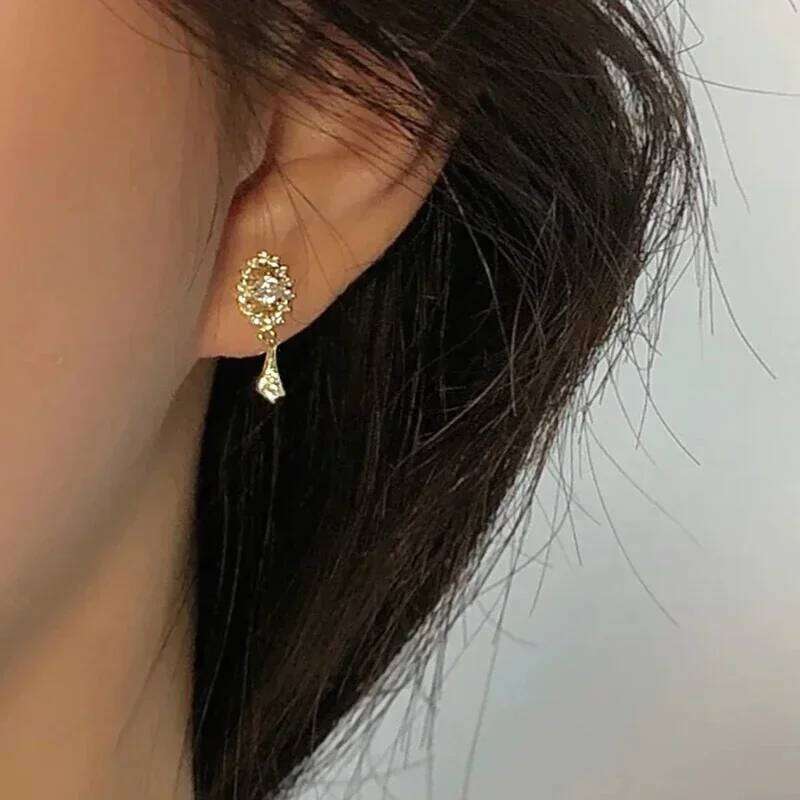 Huitan Romantic Sweet Gold Color Women Drop Earrings Inlaid Shining CZ For Wedding Party Daily Trendy Cute Accessories Jewelry