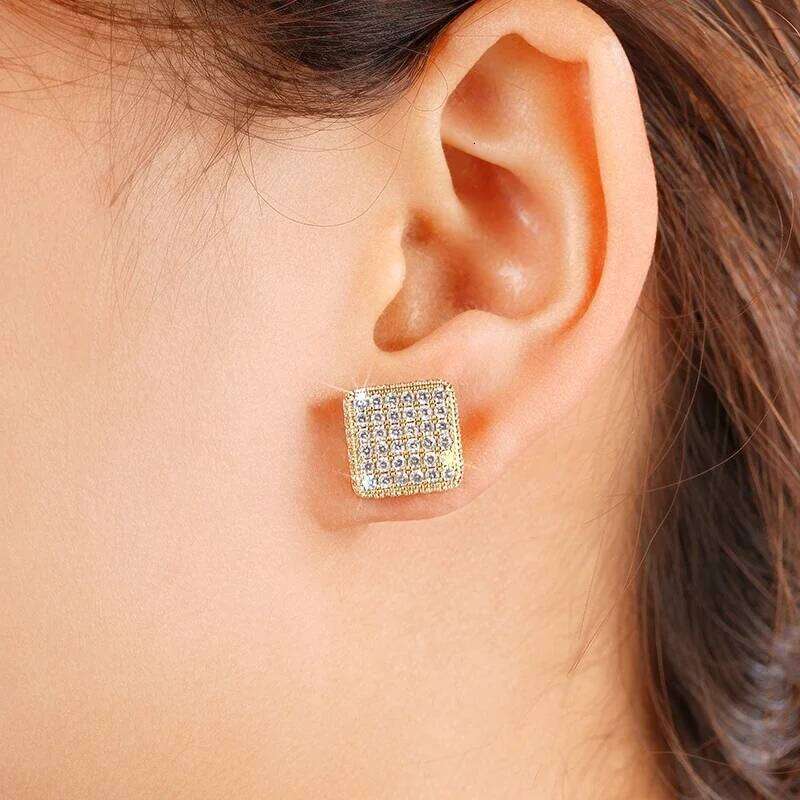 Huitan Trendy Square Stud Lady Full Bling Iced Out Brilliant Cubic Zirconia Jewelry Fashion Women's Daily Wear Earrings 25H1226