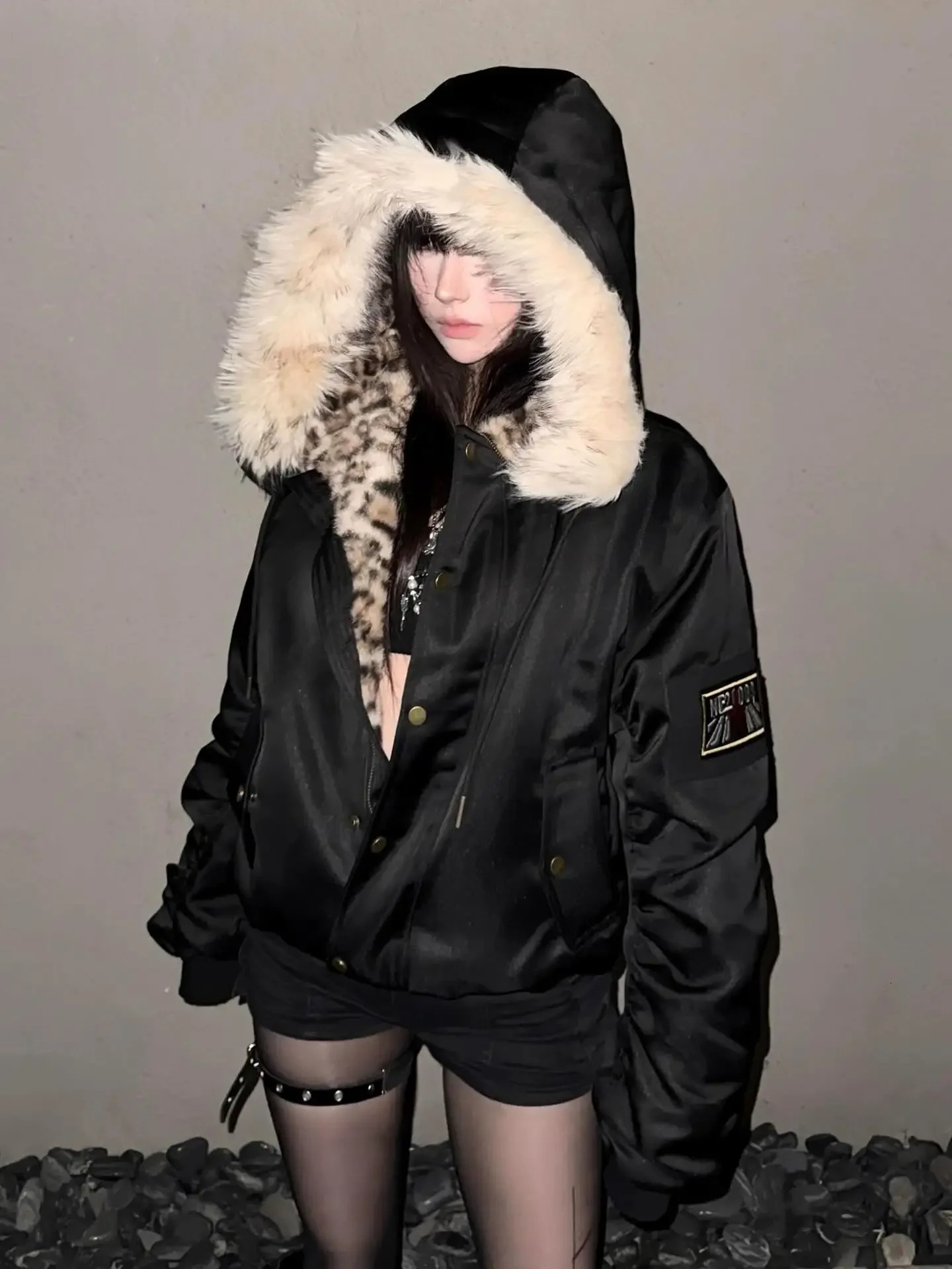 Fashion Retro Streetwear Fur Collar Y2K Jacket Mens Womens Plush Leopard Print Stitching Zipper Casual Loose Punk Hooded Jacket 251222