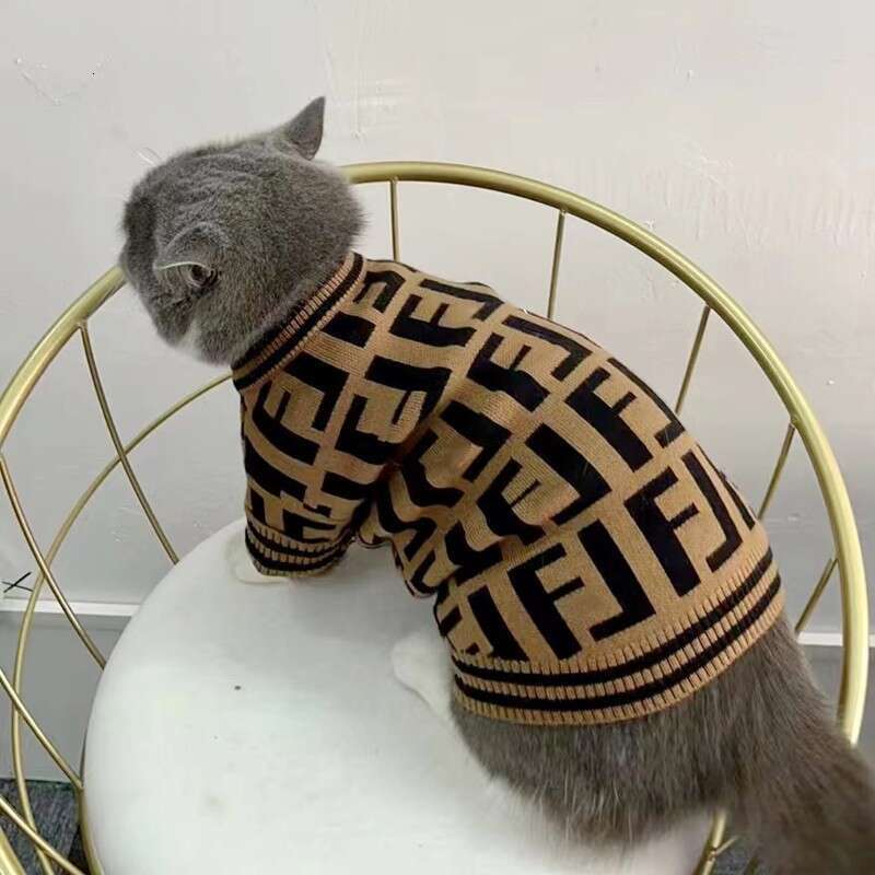 Pet pullover dog sweater French bulldog Schnauzer Beardog Bomei cat autumn and winter European and American styles