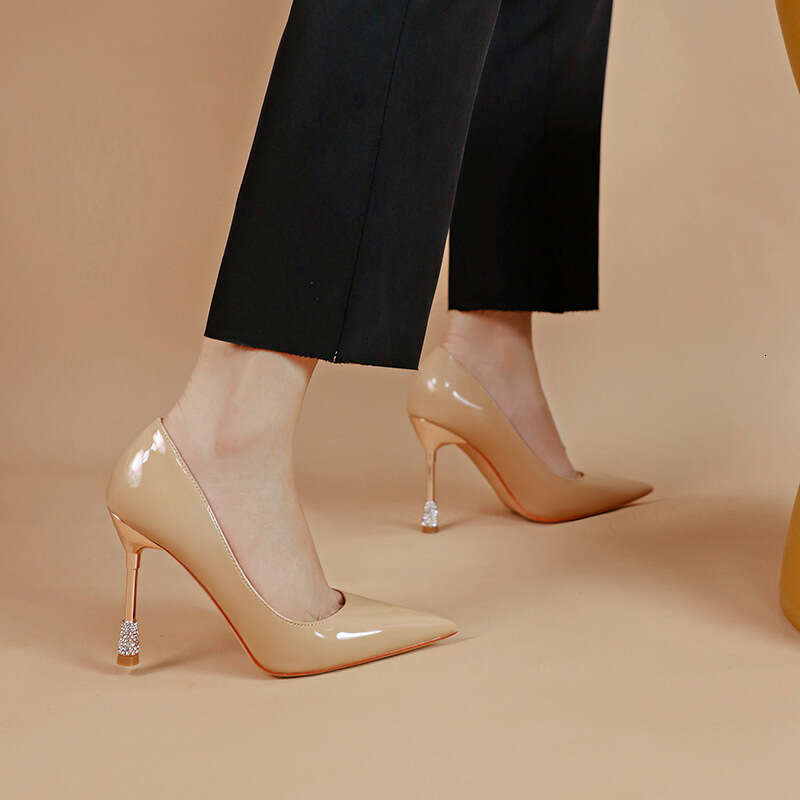 31-44 Large Size Pointed Toe Shallow Mouth Stiletto Heel for Women Profeional Patent Leather 10cm Heels