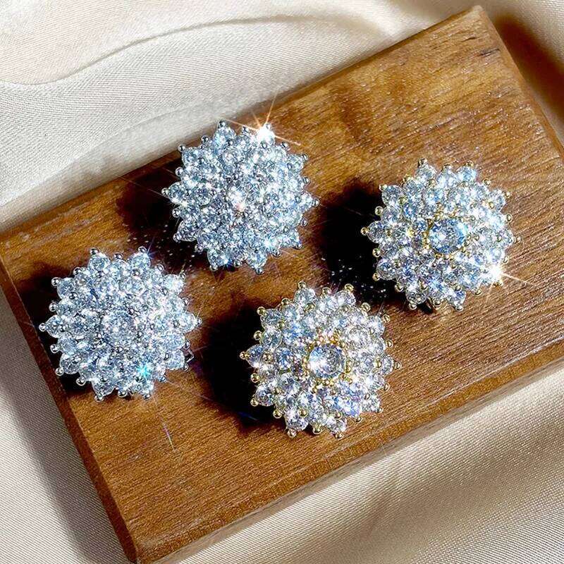 Huitan Flower Shaped Women Stud Earrings Party Daily Engagement Trendy Jewelry Inlaid Shiny CZ Wedding Versatile Accessories