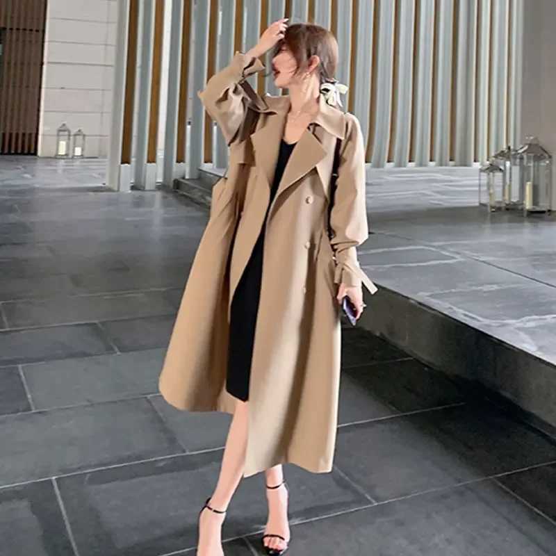 Women High-end Khaki Trench Coat Spring Autumn New Ladies Cloak Wear A Belt Satin Fabric Lined Trench Coat Female WindbreakersT251226