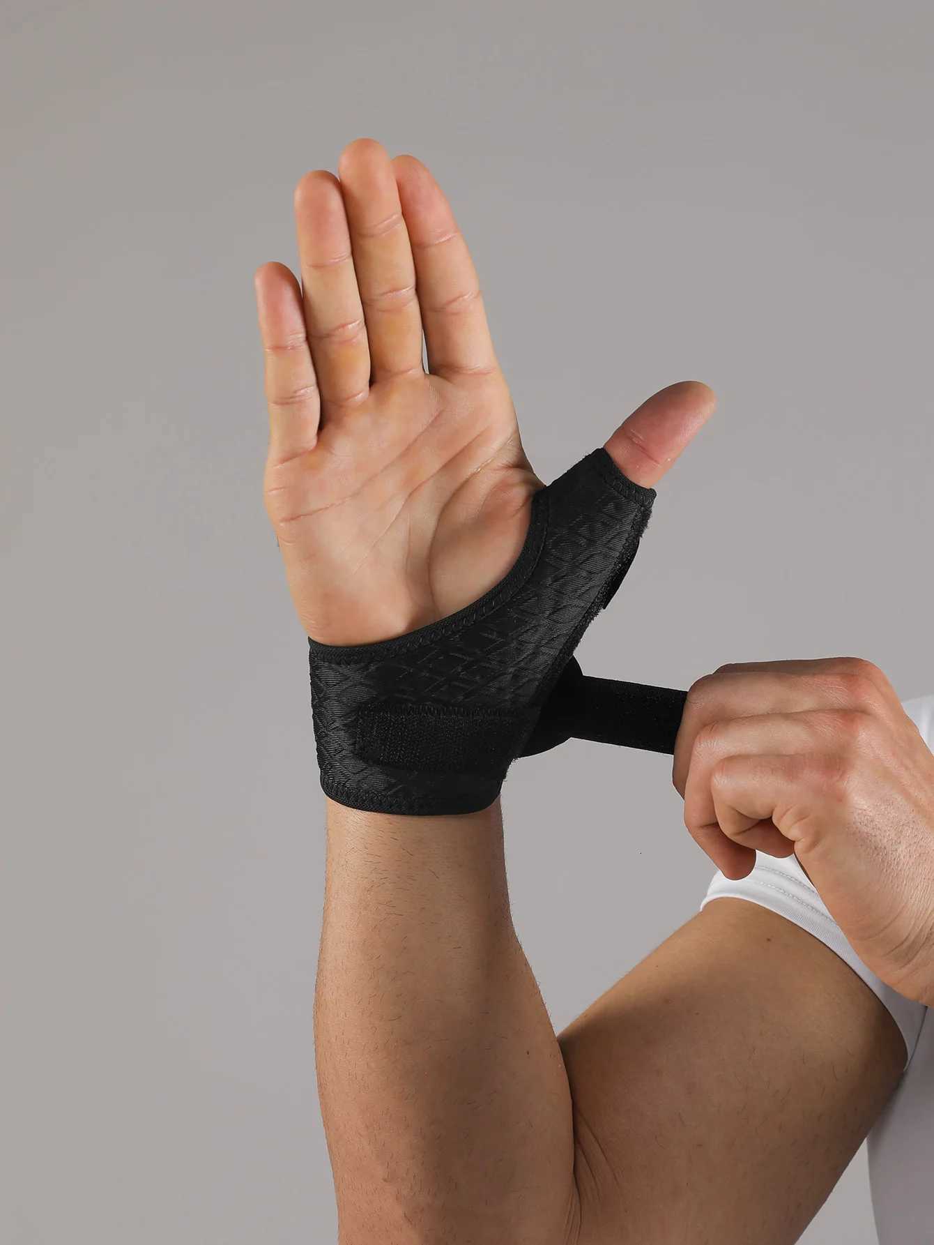VBOSi 1 Piece Adjustable Thumb Support Wrist Brace for Left and Right Hands for Men Women M251226