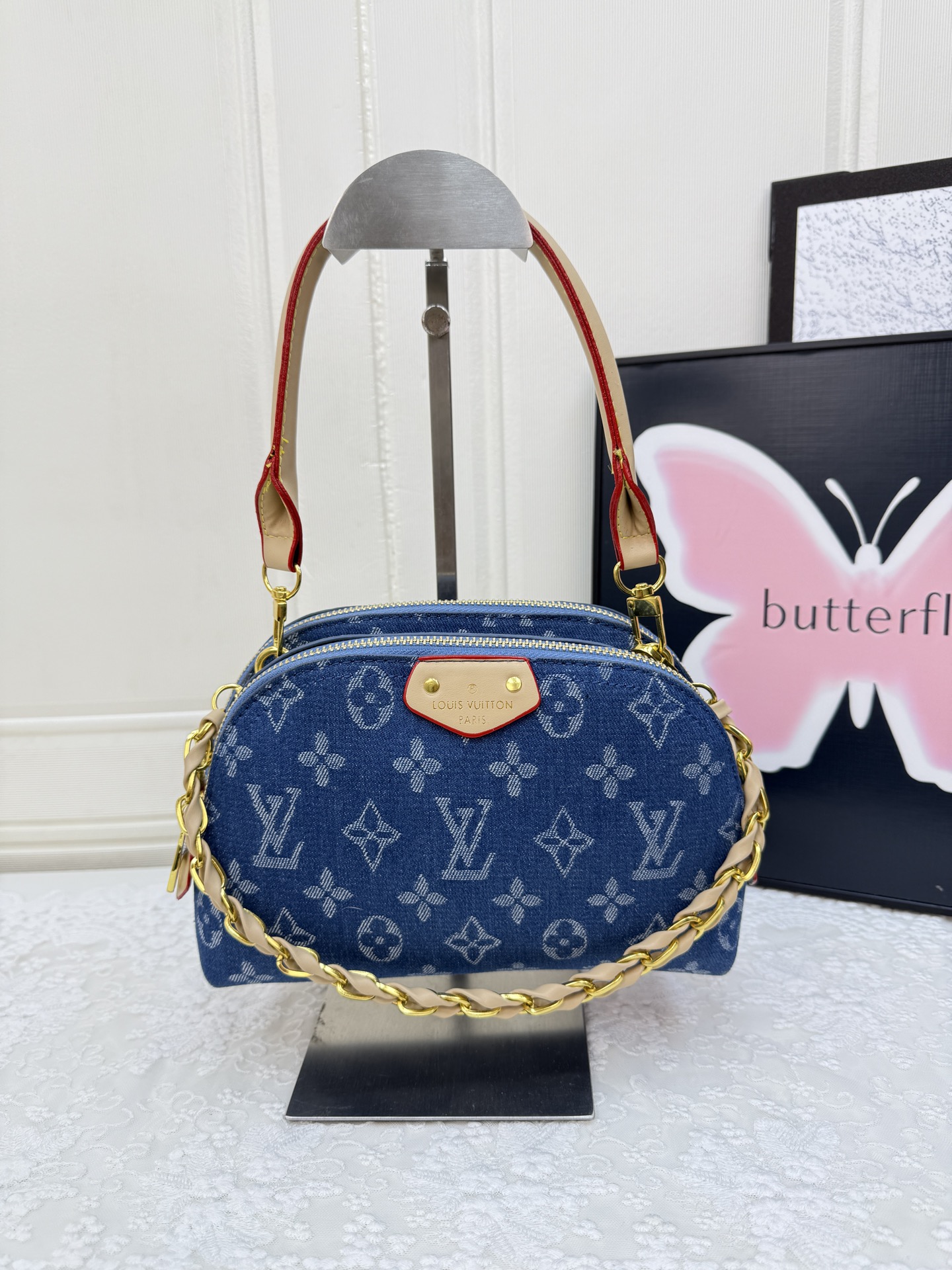 Fashion classic Colorful - Patterned Shoulder Bag Handbag crossbody bag, Curved Oval Silhouette Detail, Lightweight Leather Bag , Suitable For Daily Use, Parties, Travel