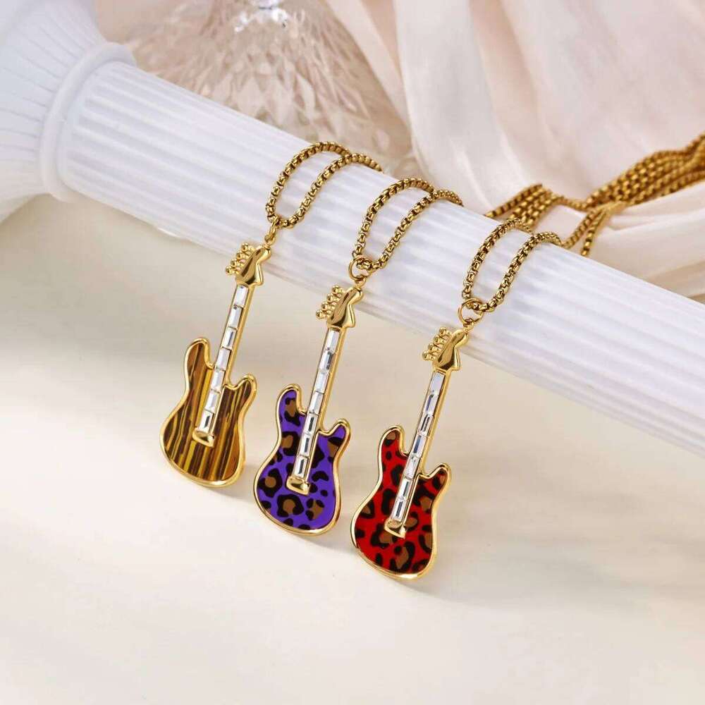 Vintage Colorful Angel's Wings Pendant Zircon Necklaces for Women Stainless Steel Chain Exquisite Love Heart Jewelry New Trend 25N1226