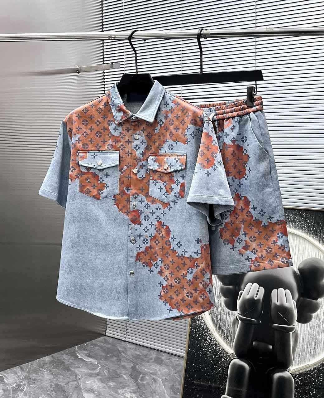 2026 High Quality Designer Artist Men's Casual Shirt Men's Short Sleeve Denim Shirt Pants Set Printed Pattern Dress Code Size M-XXXL