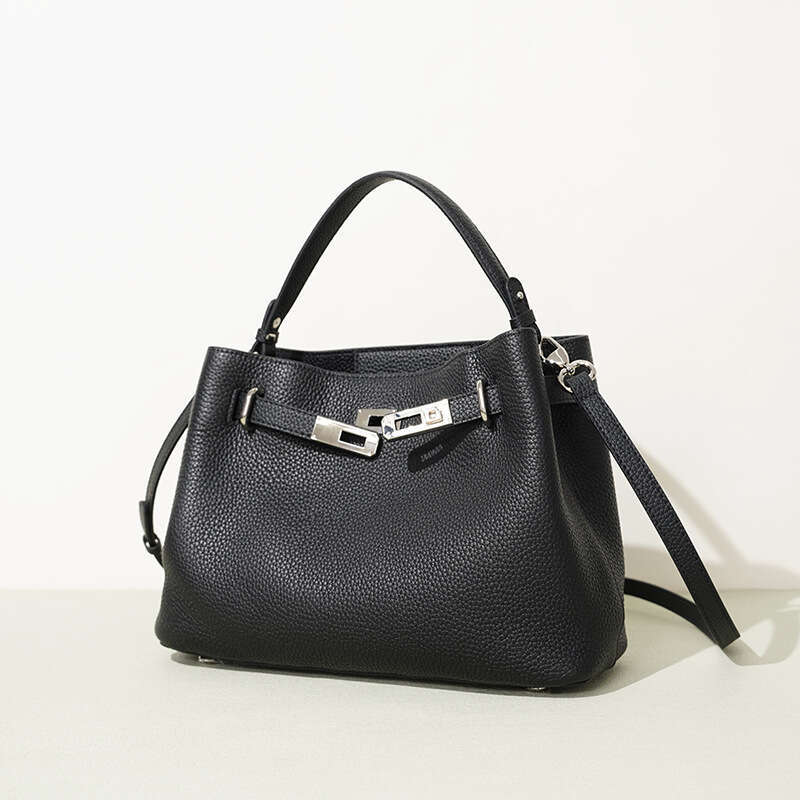 Luxury Shoulder Bags Totes Hobo Top Layer Cowhide Light Casual Large Capacity Women S Crossbody Bag Female Cross Border Genuine Leather High End Feel 