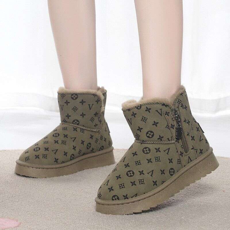Women's Snow 2025 New Short Boots Winter Outdoor Wear Fleece Lined Thickened Slip-On Warm Cotton Shoes For Women