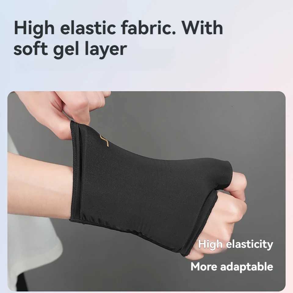 AOLIKES 1PCS Hot and Cold Relief Gel Hand Sleeve Heat or Ice Therapy for Hand Wrist and Thumb Soft-Touch Stretch Fabric M251226