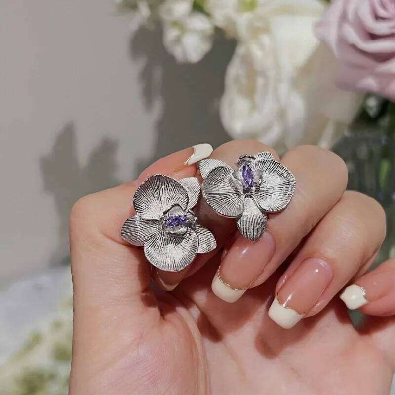 Fresh moth orchid Flower Purple Crystal earrings for women Light Luxury Exquisite wire drawing earings stud Romantic Jewelry 25H1226