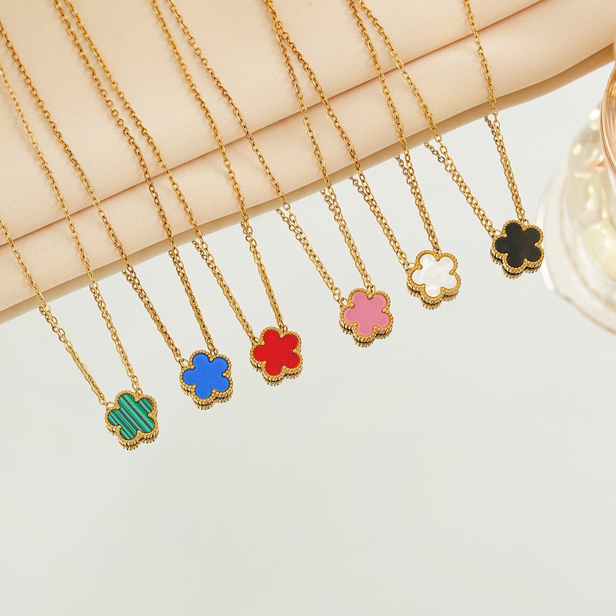 Free Shipping designer Exquisite necklace suitable for party scenes wedding venues high-quality