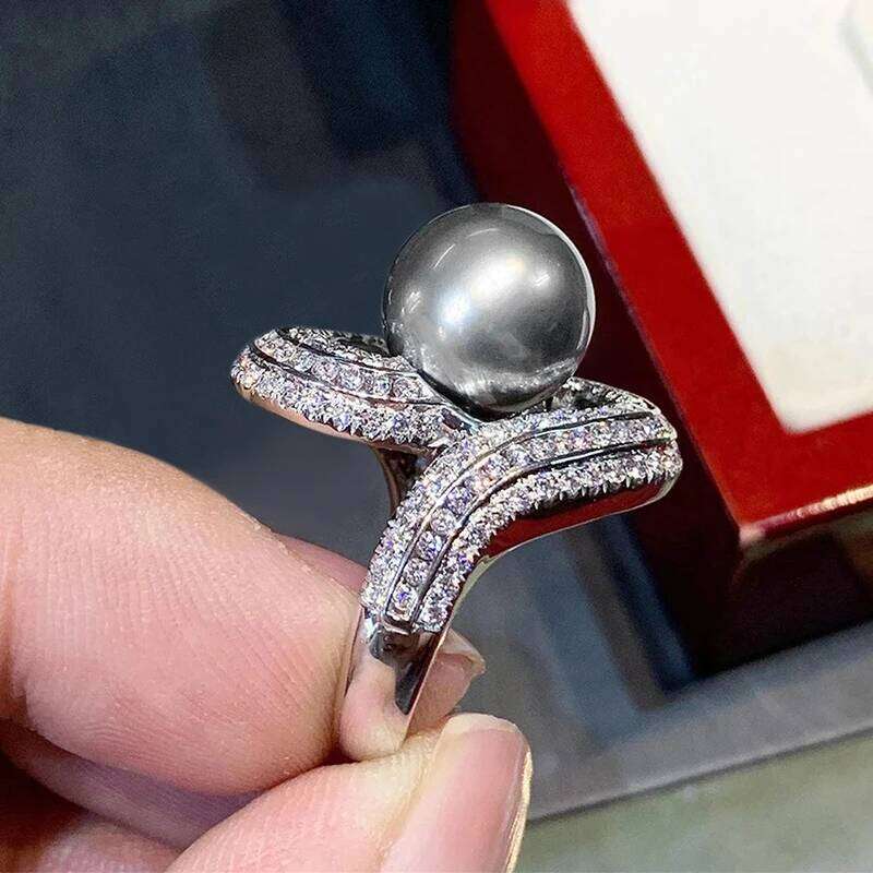 Huitan Luxury Women Rings Black Simulated Pearl Finger Accessories Party Holiday Unique Design Inlaid Shiny CZ Fashion Jewelry