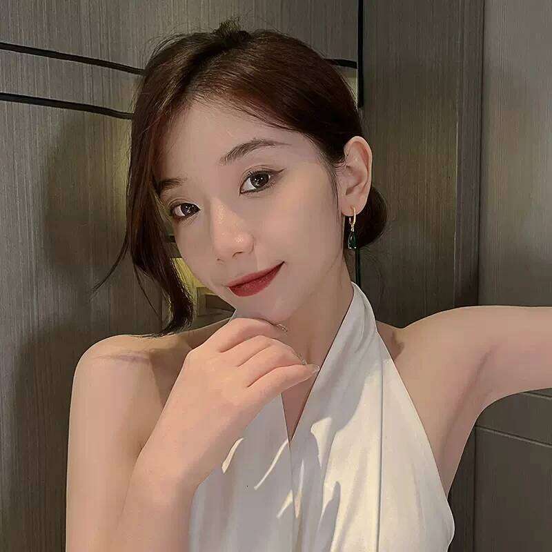 Huitan Fashion Luxury Women Pendant Earrings with Bright Green Cubic Zirconia Simple Design Accessories for Anniversary Ceremony