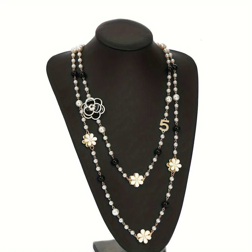 Luxury Japanese and Korean style number 5 Double layer flower imitation pearl long necklace Handmade beaded popular necklaceXJ251226