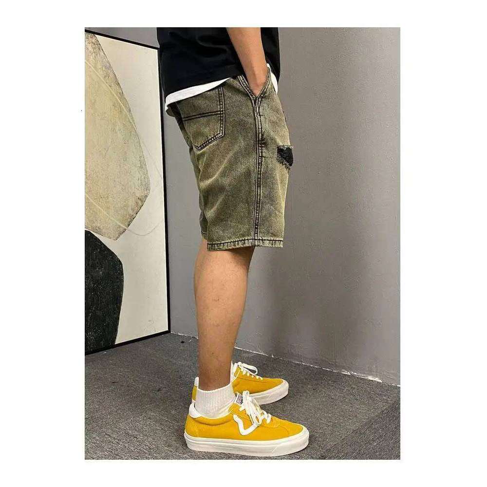 Men's New Button Zipper Pocket Straight Loose Five-Point Casual Wash Retro Yellow Mud Ripped Denim Shorts