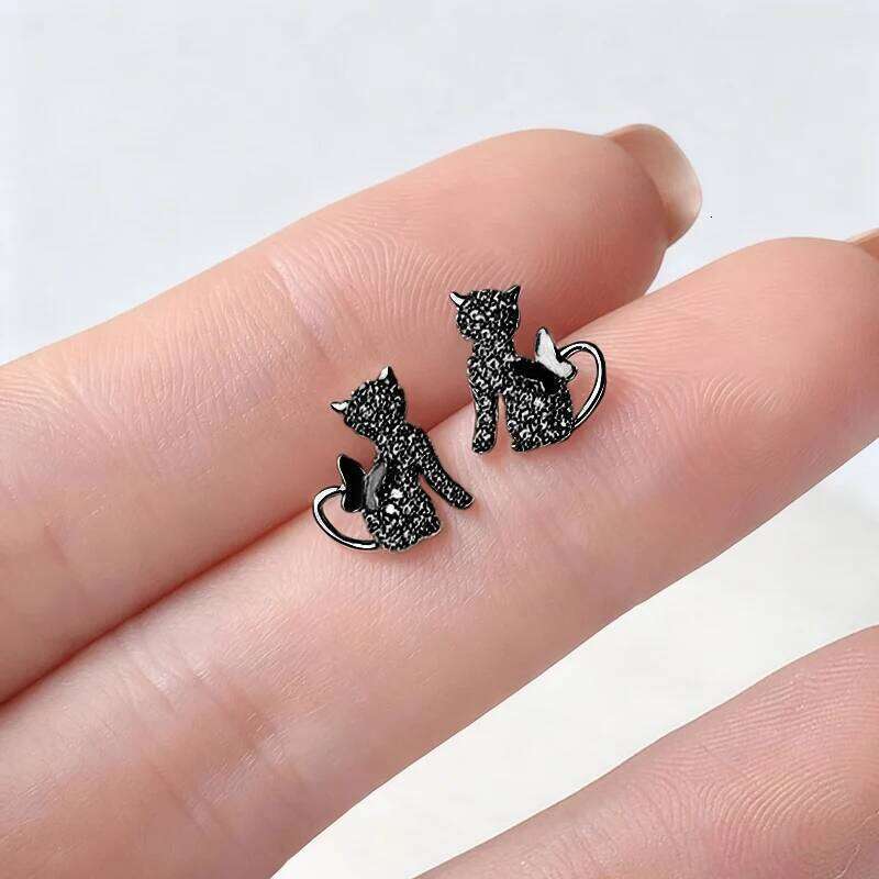 Huitan Dainty Cat with Butterfly Stud for Women Dazzling CZ Exquisite Female Earrings Party Trendy Jewelry 25H1226