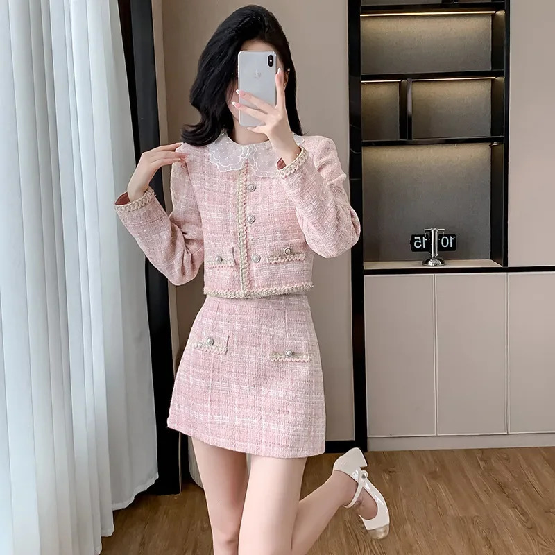 French Elegant Fashion Set Autumn Winter Coarse Tweed Small Fragrance Style Coat Womens Mini Skirt Two Piece 251211