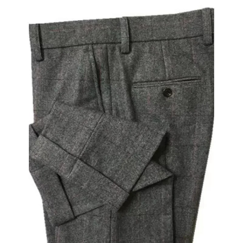 Autumn Warm Wool Herringbone Casual Trousers British Retro Woolen Loose Straight Pants for Men 251226