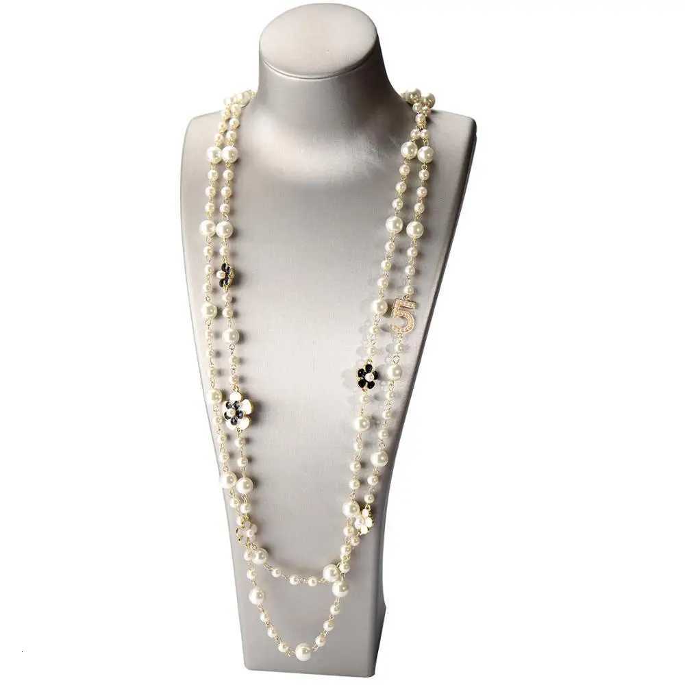 Luxury Long Simulated Pearl Necklace For Women No5 Double Layer Pendant Long CC Necklace Sweater Chain Party Camellia NacklaceXJ251226