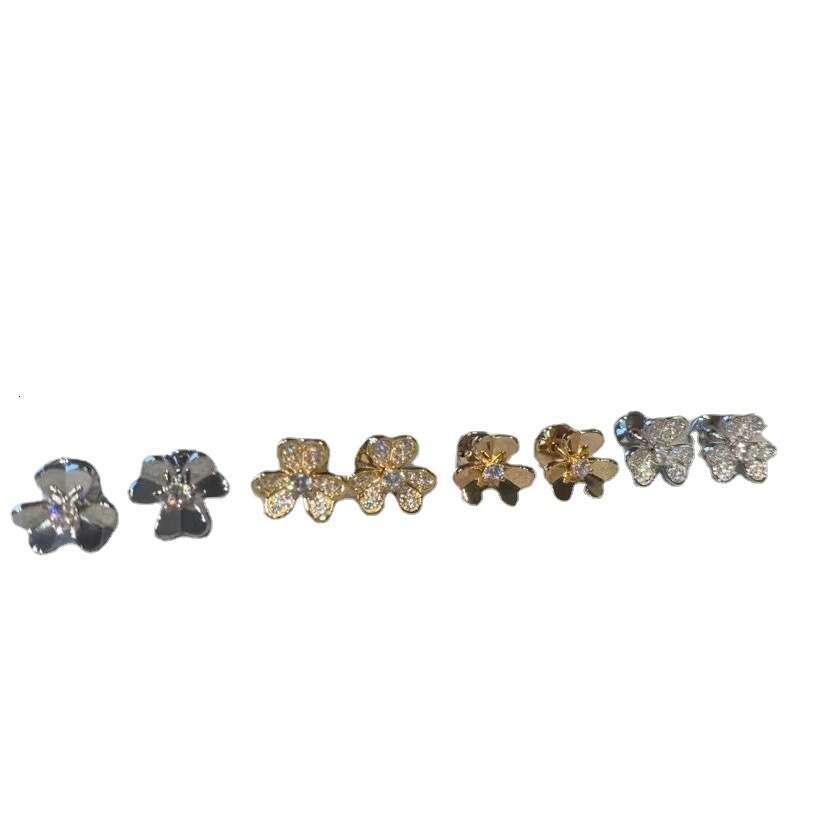 18K Rose Gold Full Petal Necklace Single Diamond Lucky Clover Flower Earrings Manufacturer Wholesale