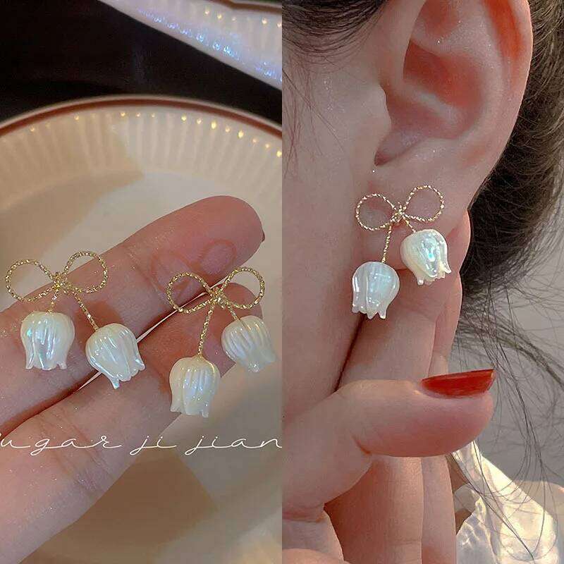 White Color Bowknot Tulip Flower Stud Earrings For Women Brincos Feminino Fashion Rhinestone Jewelry Christmas Girl Friend Gift 25H1226