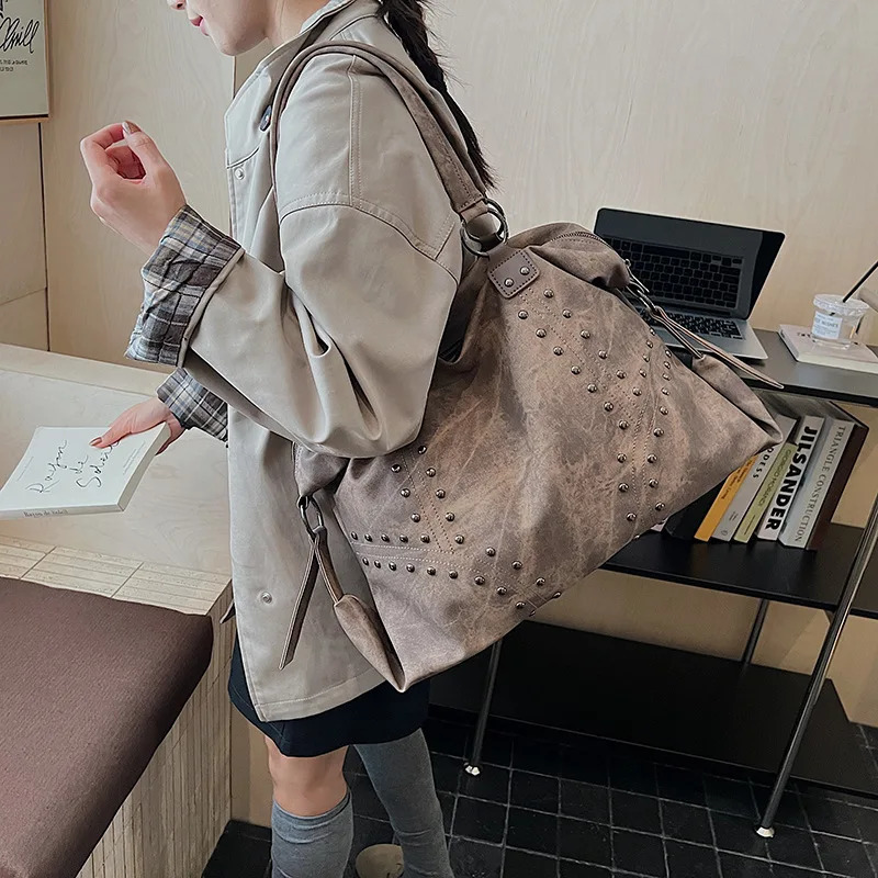 Womens Autumn/Winter Retro Shoulder Bag with Riveted Sequins Handbag Multi Functional Large Capacity Travel Tote Bag 251223