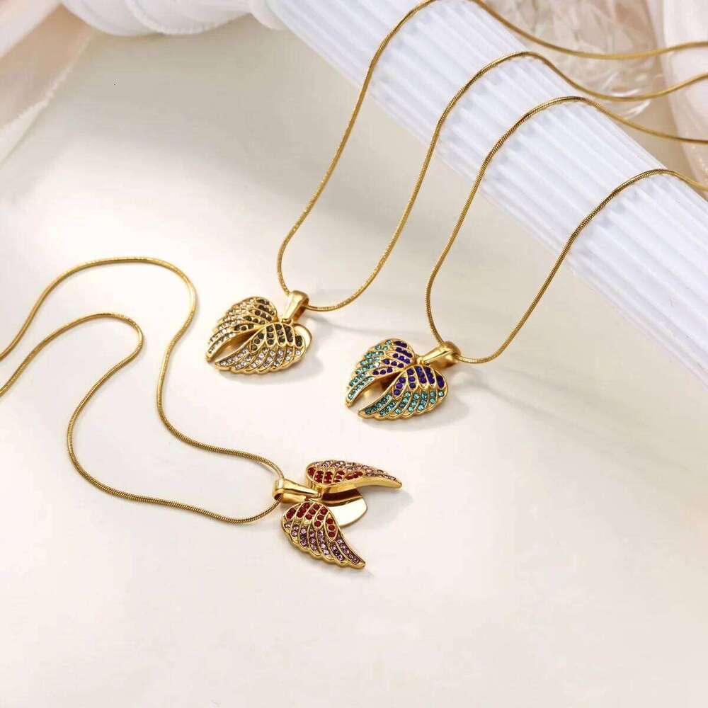 Vintage Colorful Angel's Wings Pendant Zircon Necklaces for Women Stainless Steel Chain Exquisite Love Heart Jewelry New Trend 25N1226