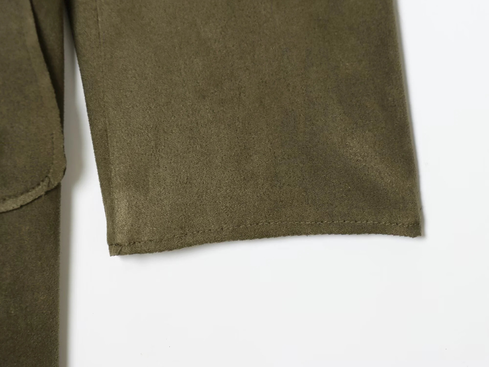 Winter Womens Casual Fashionable Simple Lapel Double-Breasted Long Trench Coat with Belt and Suede 251222