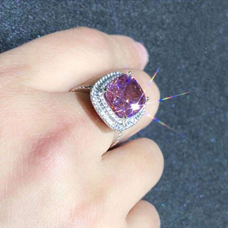 Huitan Aesthetic Pink Rings with Bling Cubic Zirconia Luxury Women Accessories for Party Novel Design Wedding Band Jewelry