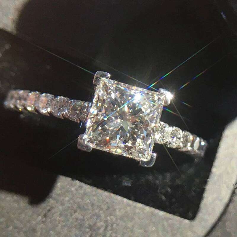 Huitan Luxury Princess Cut CZ Crystal Rings for Women Wedding Engagement Eternity Accessories Timeless Style Classic Jewelry Hot