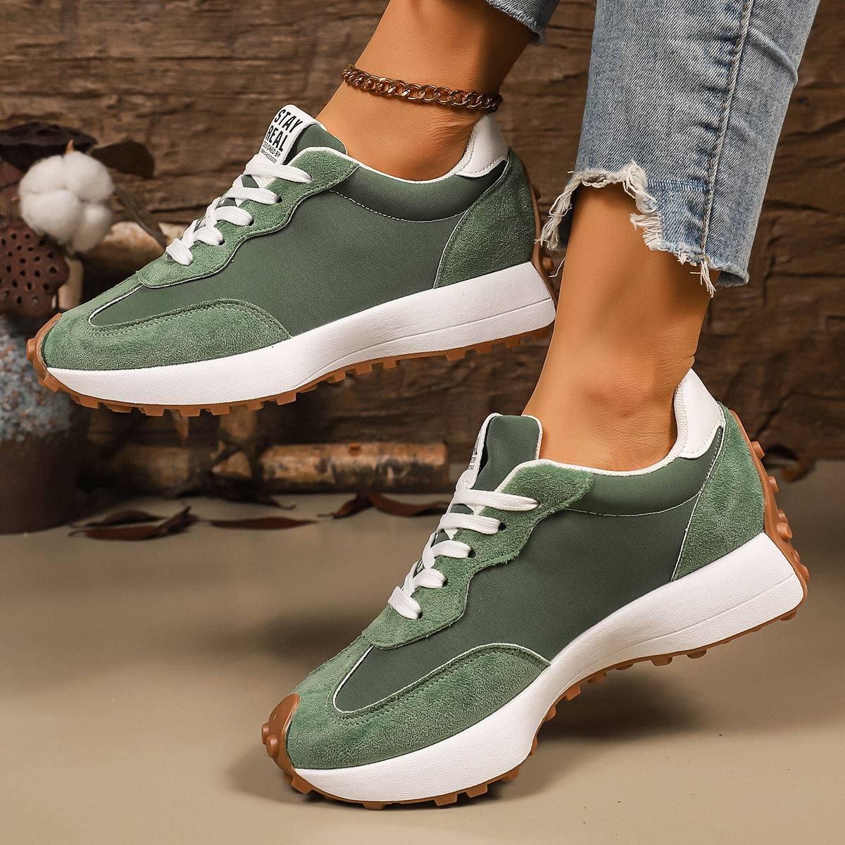 Hyper-casual Very nice shoes beautiful sneakers womens designer shoe Spring Casual Shoes with Cross Strap Lightweight Breathable comfortable thick sol