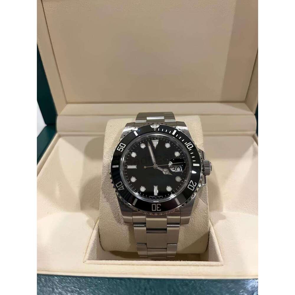 Mens Watch Designer Diamond Watch High Quality With Box Automatic Mechanical 2813 Movement Watches Men Ceramic Bezel Stainless Steel Luminous